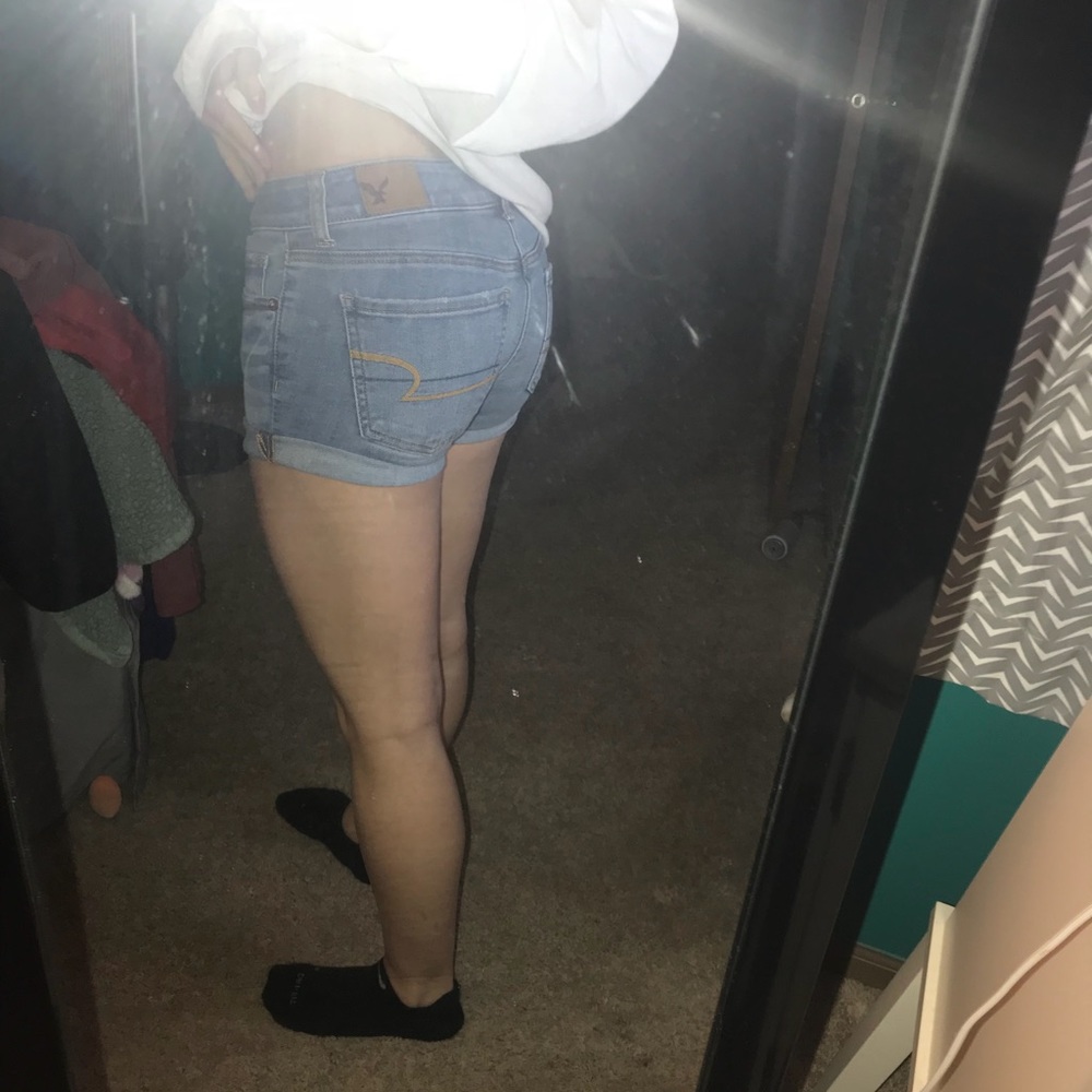 American Eagle light wash jean shorts